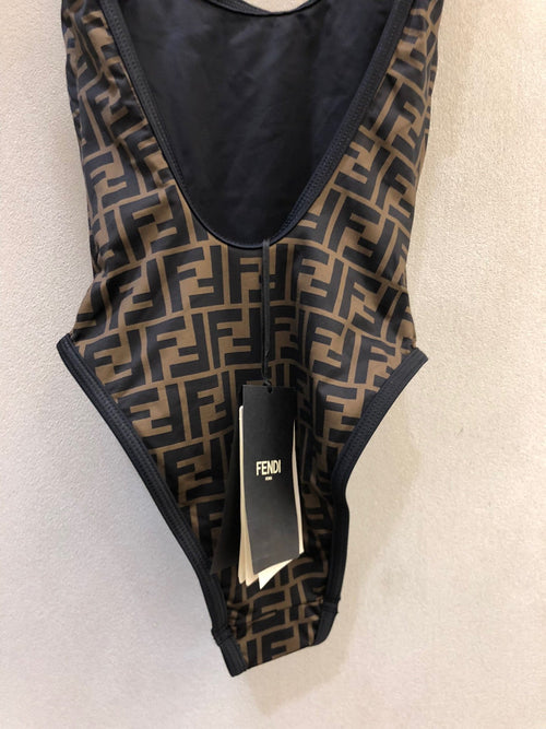 BODY FENDI